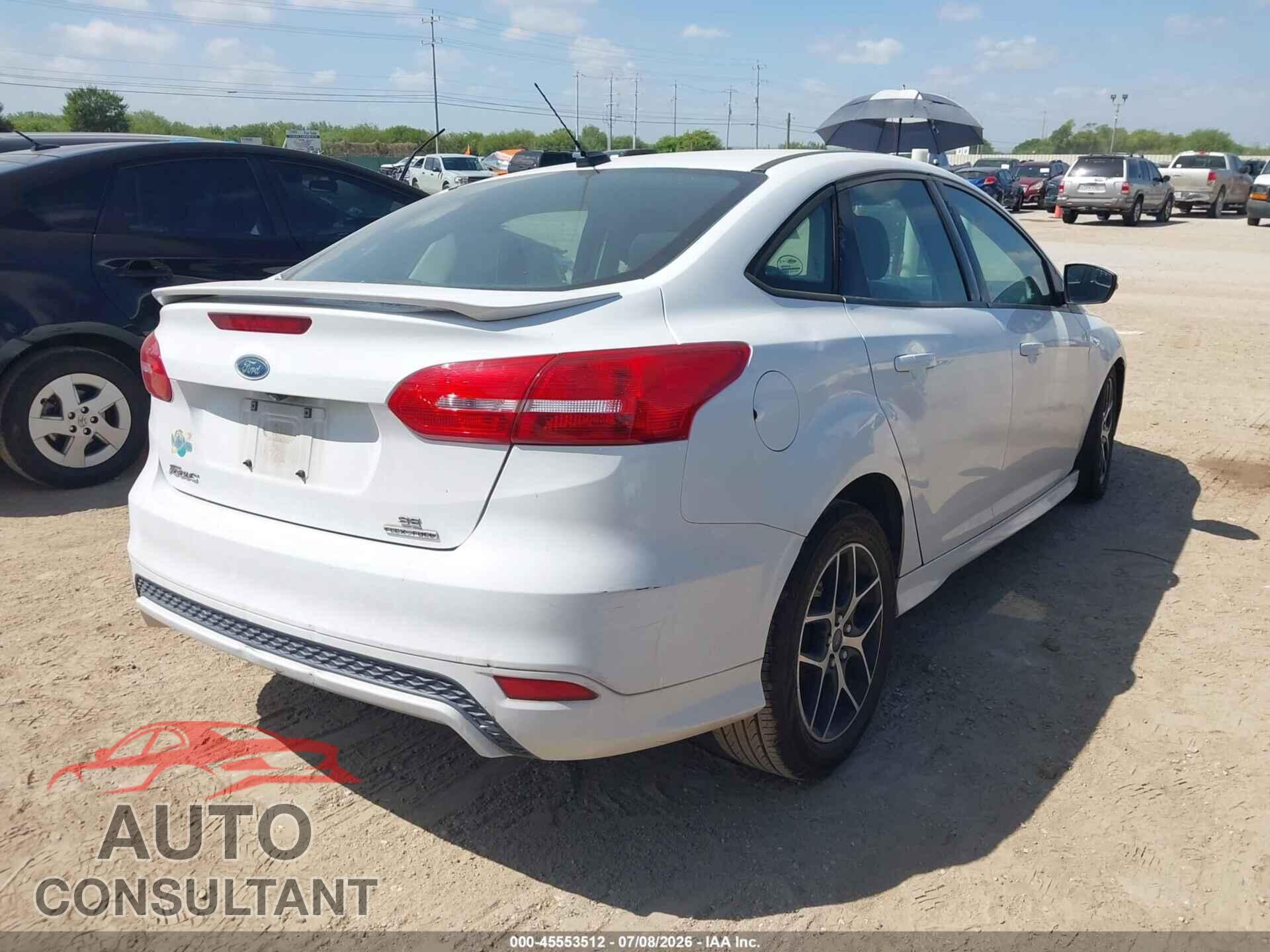 FORD FOCUS 2015 - 1FADP3F22FL384657