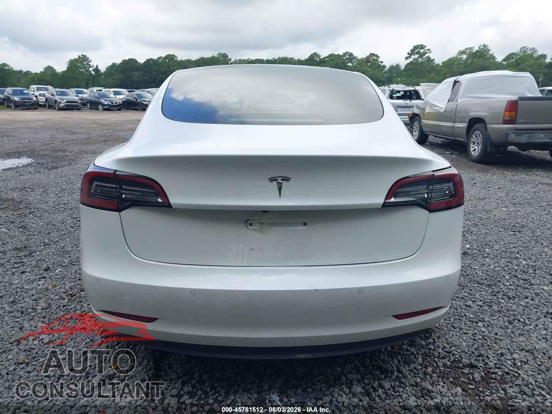 TESLA MODEL 3 2021 - 5YJ3E1EAXMF870013