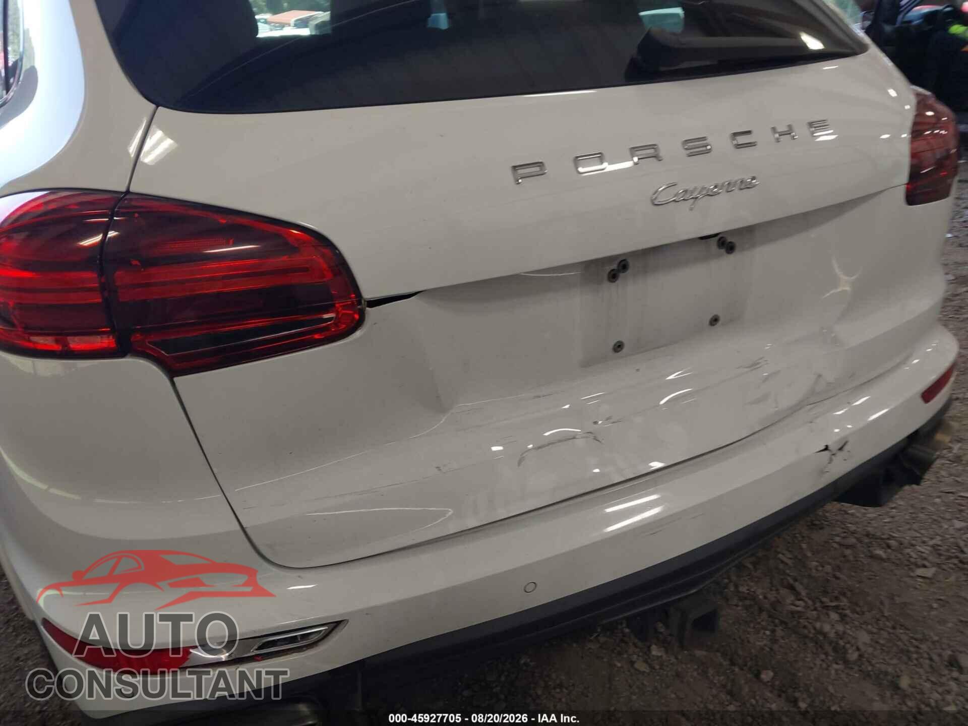 PORSCHE CAYENNE 2017 - WP1AA2A22HKA87833