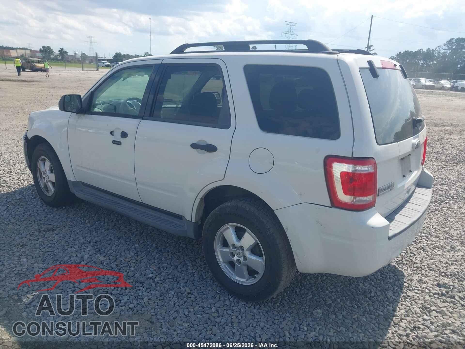 FORD ESCAPE 2010 - 1FMCU0DG2AKA52224