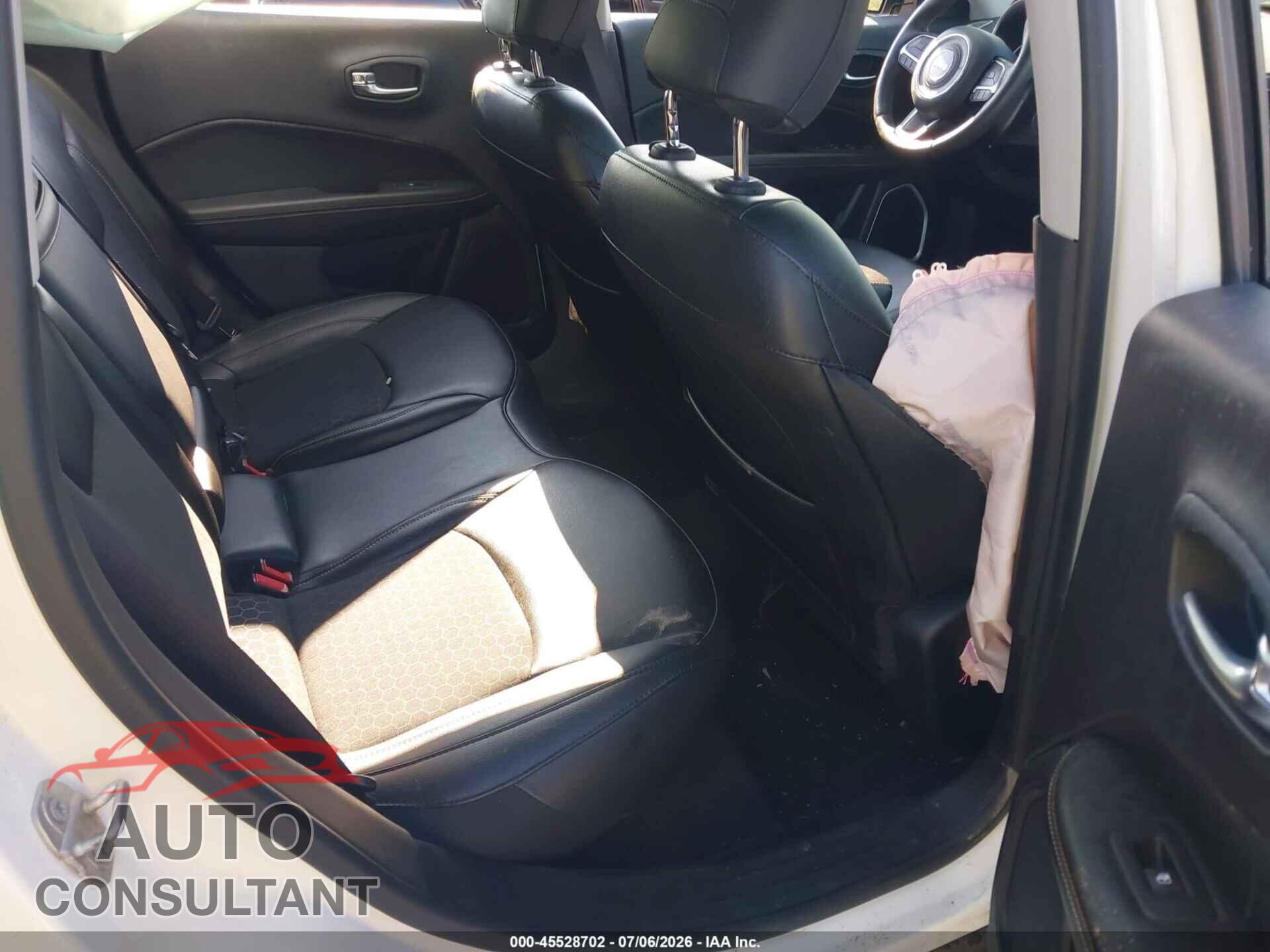 JEEP COMPASS 2019 - 3C4NJDBB8KT741933