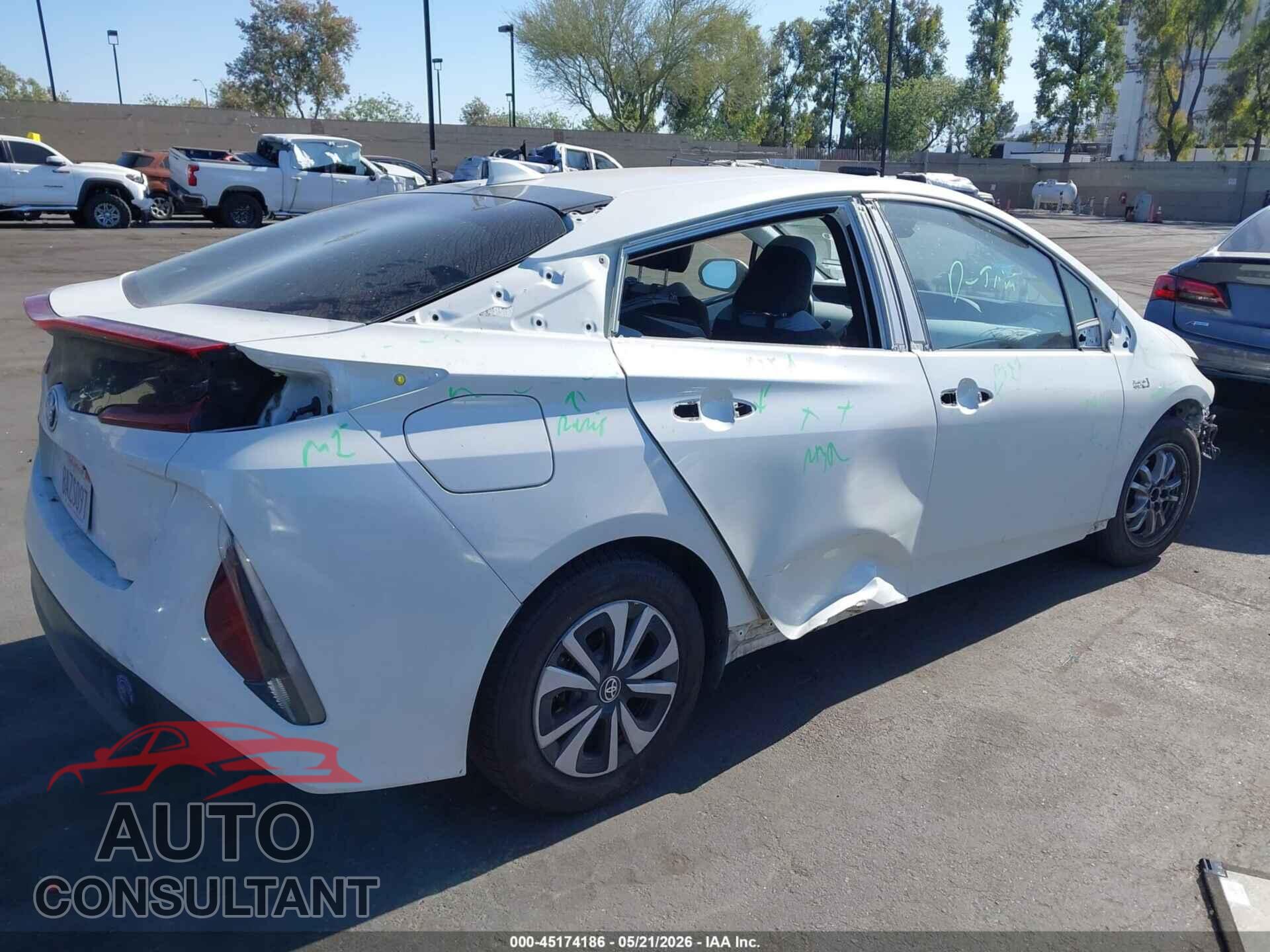 TOYOTA PRIUS PRIME 2017 - JTDKARFP6H3029849
