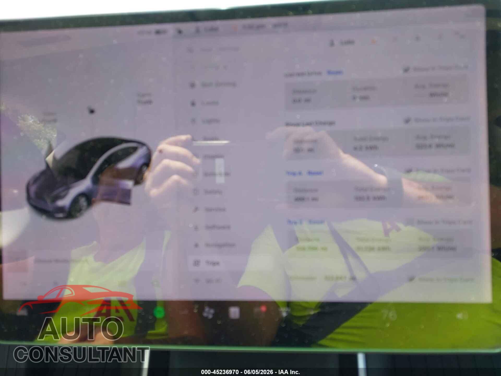 TESLA MODEL 3 2018 - 5YJ3E1EB0JF185295