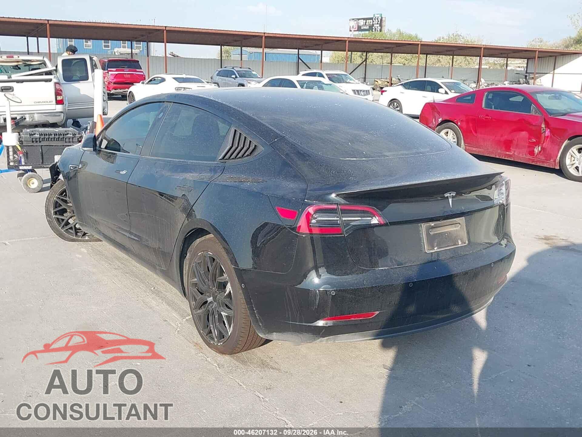 TESLA MODEL 3 2020 - 5YJ3E1EAXLF590817