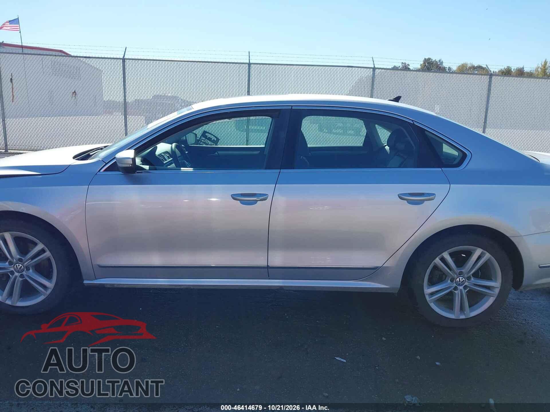 VOLKSWAGEN PASSAT 2014 - 1VWBN7A33EC002890