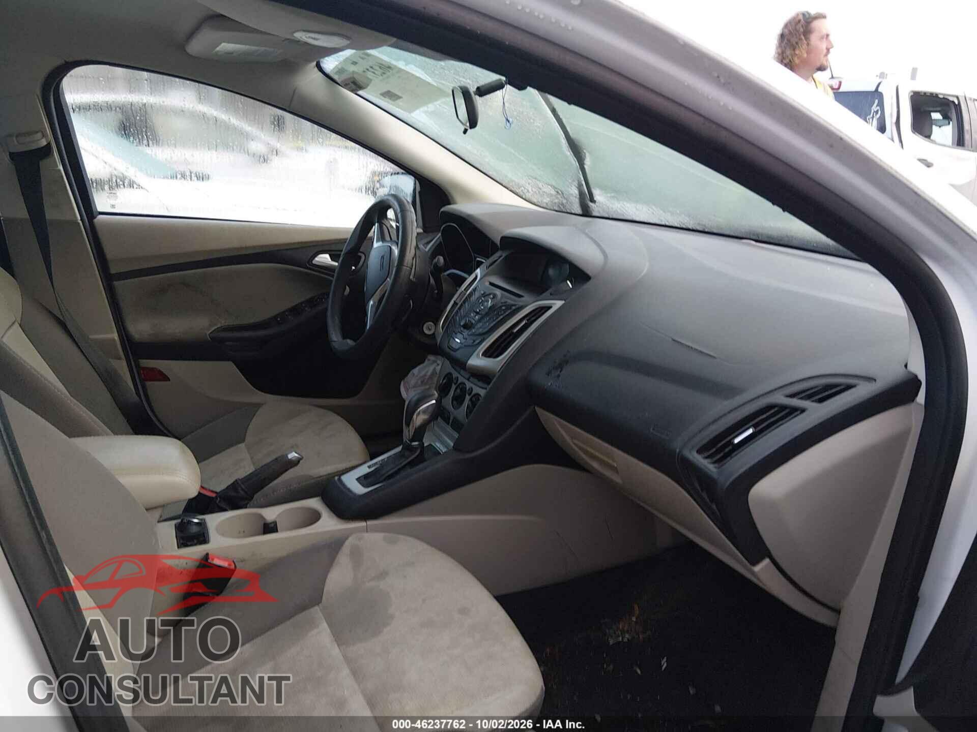 FORD FOCUS 2014 - 1FADP3F28EL337034