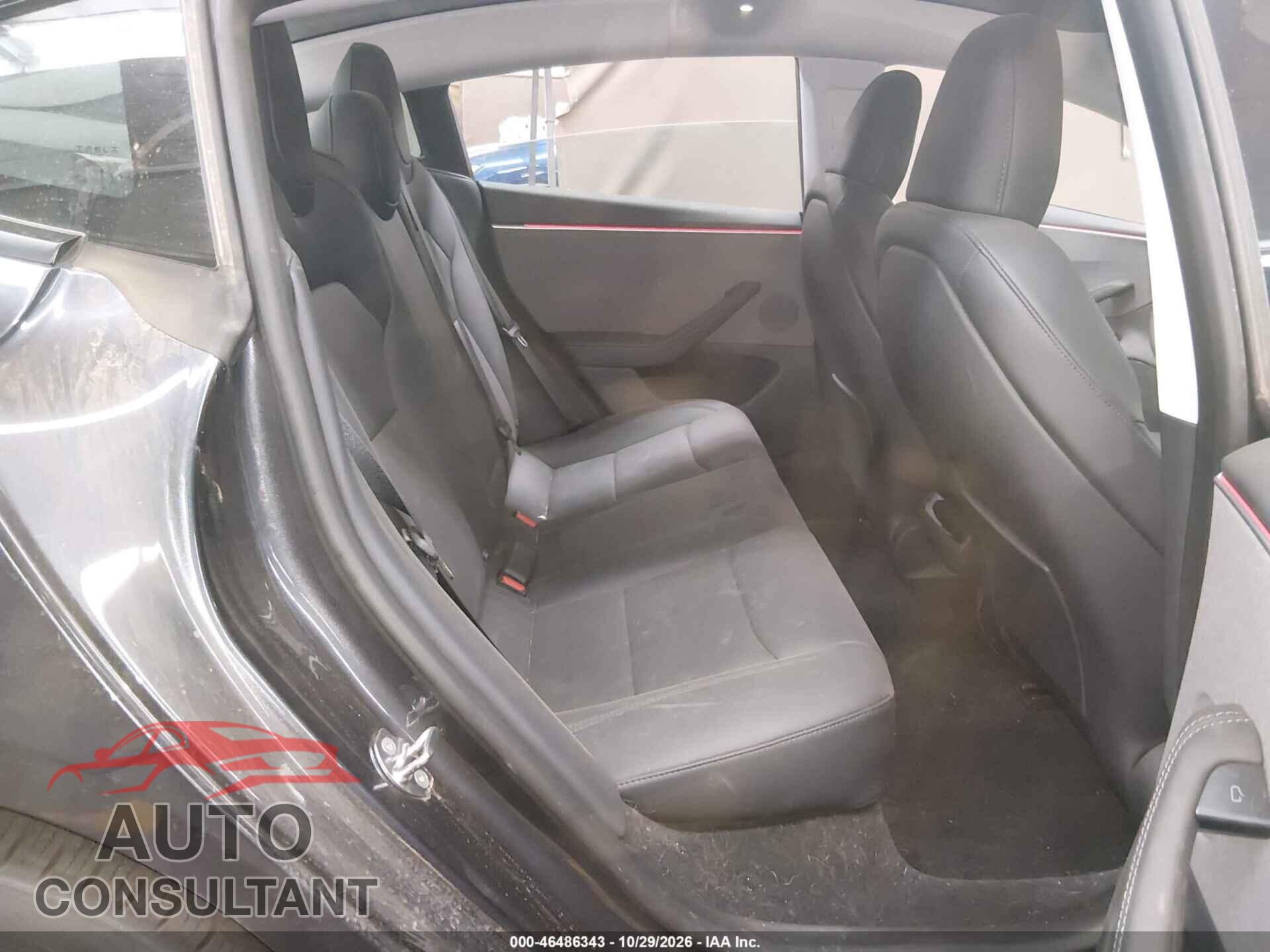 TESLA MODEL 3 2025 - 5YJ3E1EA4SF942238