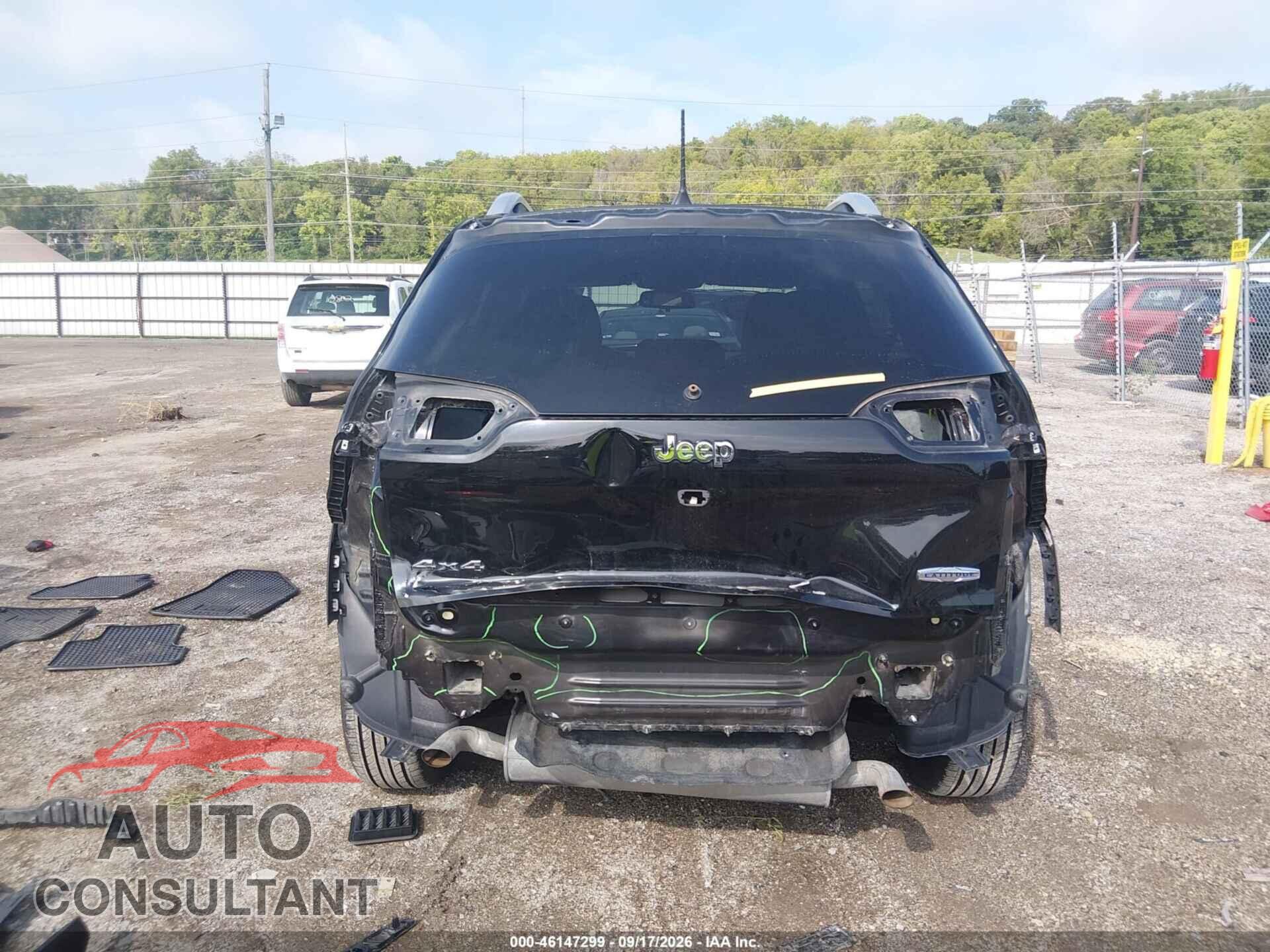 JEEP CHEROKEE 2017 - 1C4PJMCS2HD217974
