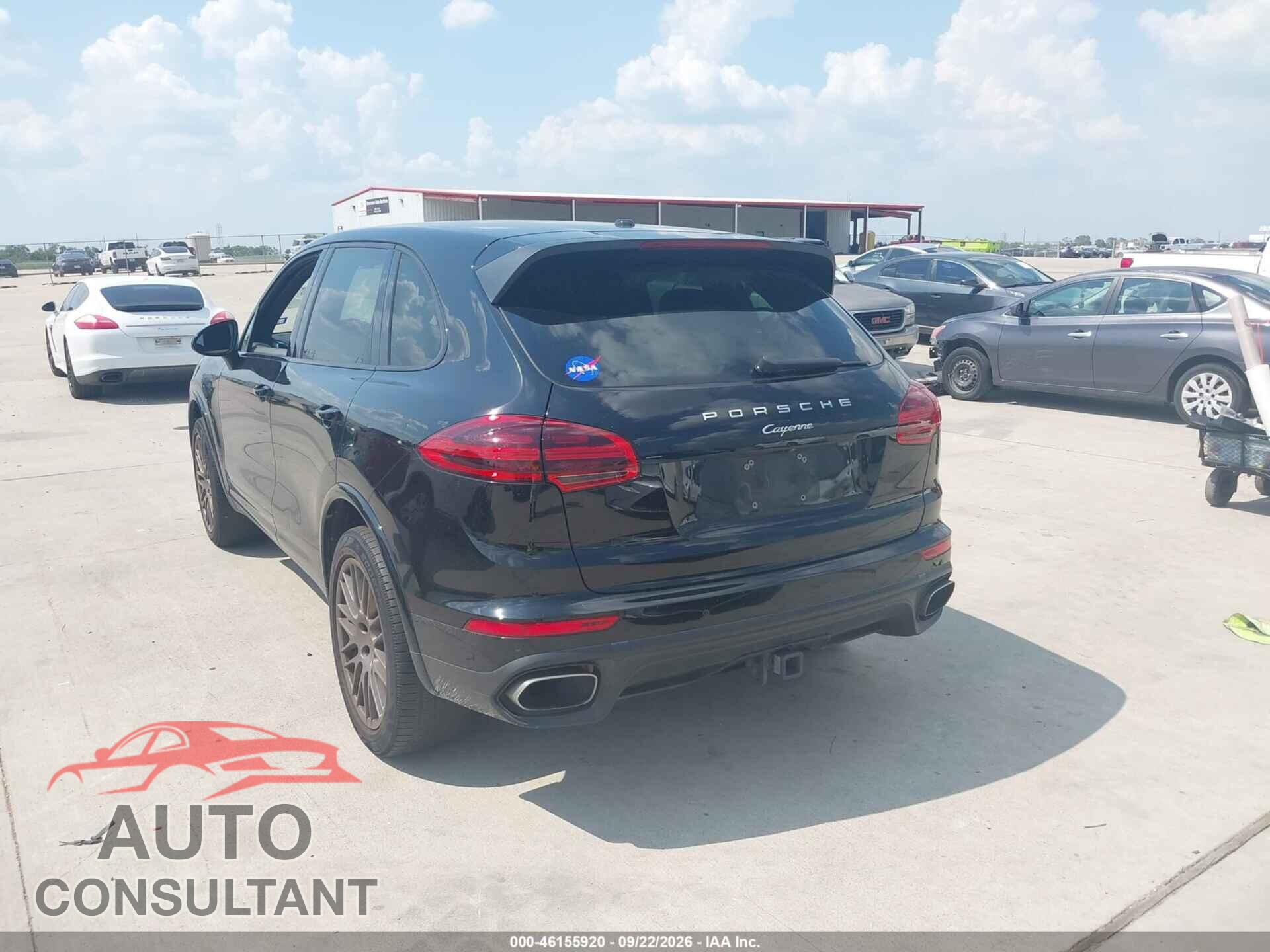 PORSCHE CAYENNE 2017 - WP1AA2A22HKA81188