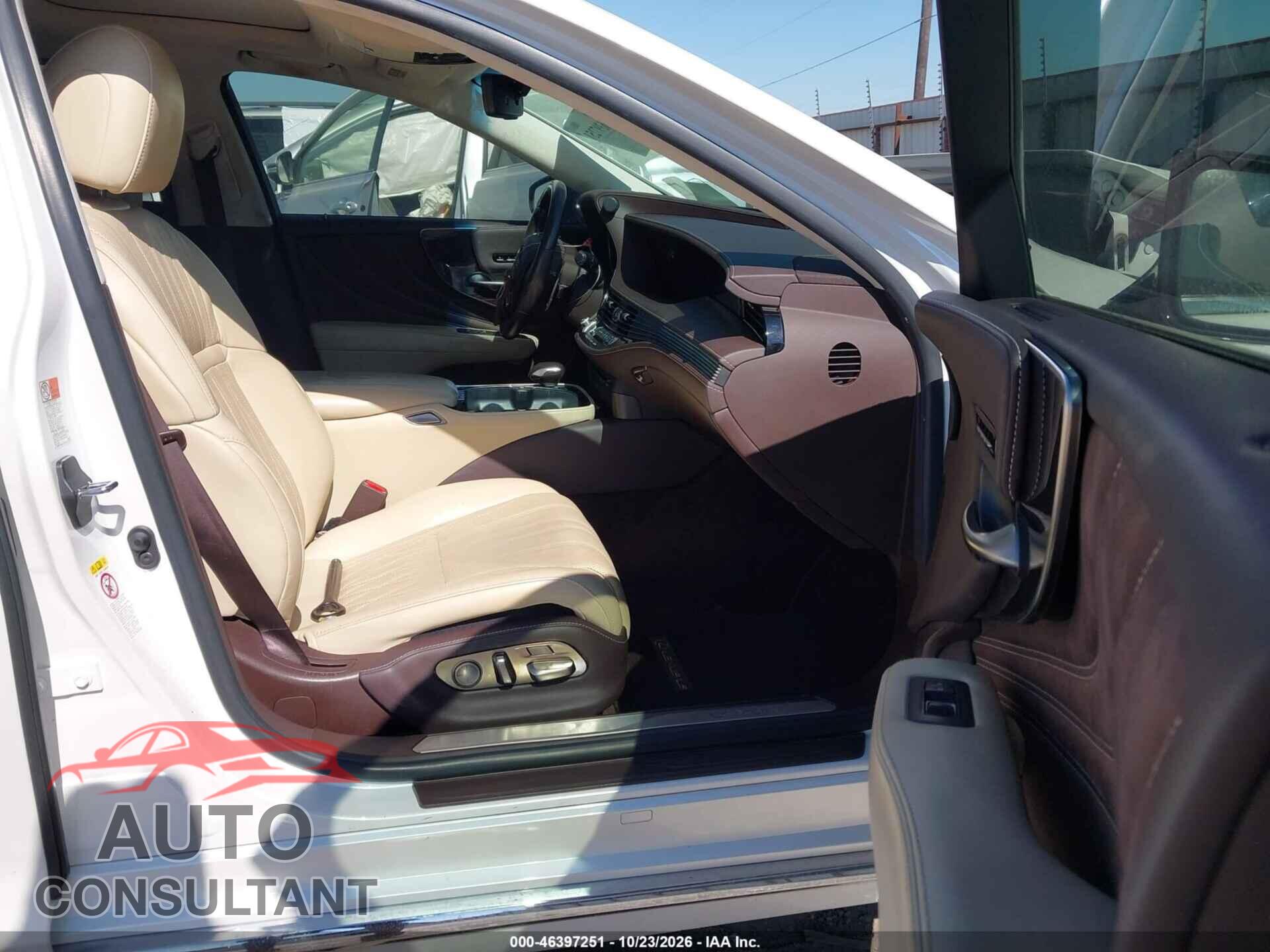 LEXUS LS 500 2018 - JTHB5LFF2J5004318