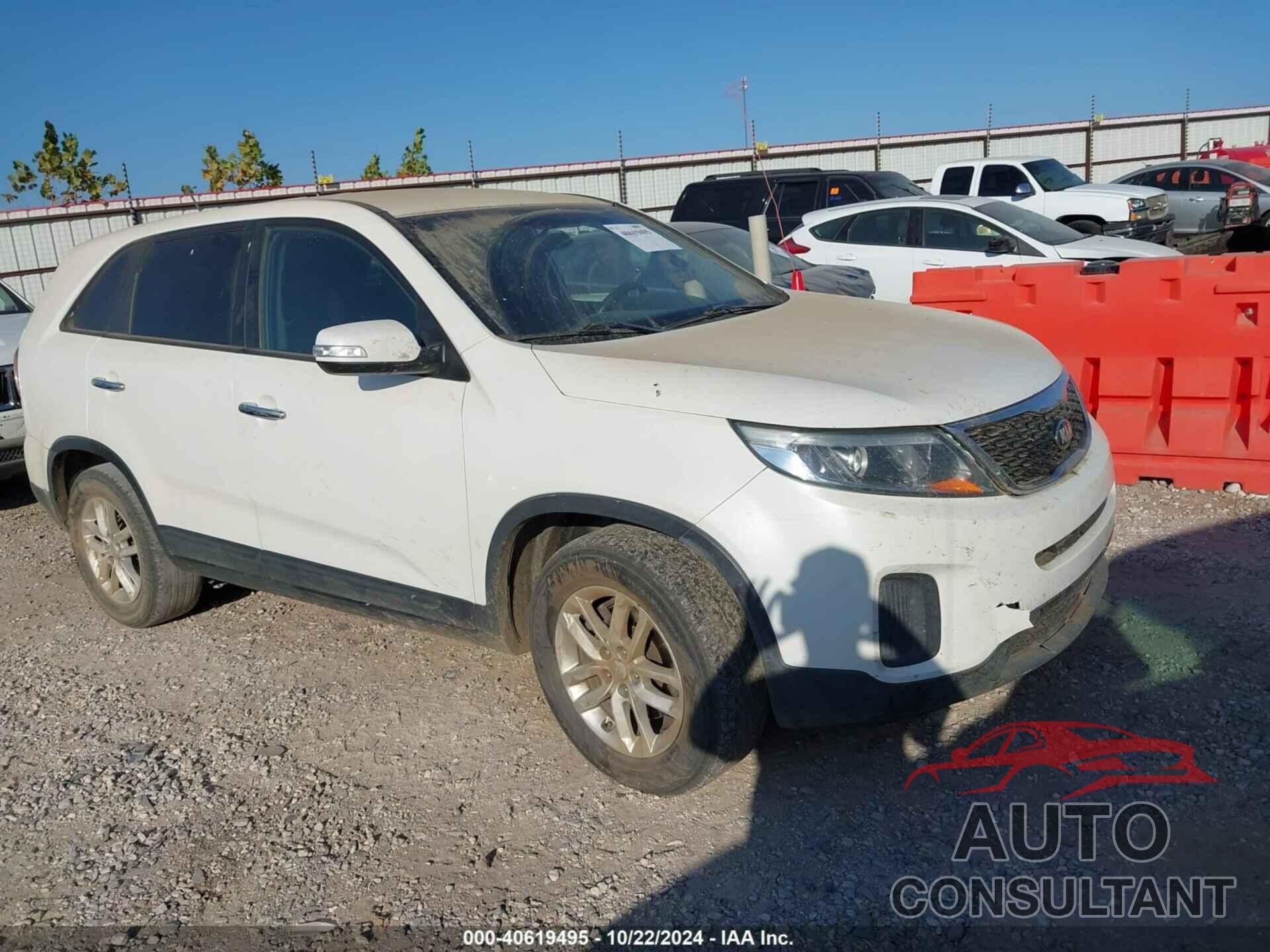 KIA SORENTO 2015 - 5XYKT3A66FG619130