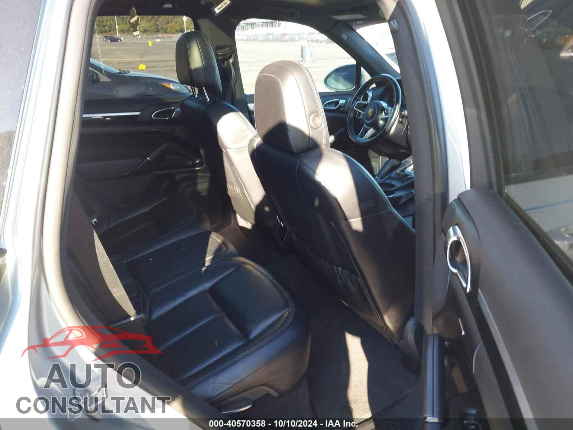 PORSCHE CAYENNE 2017 - WP1AA2A20HKA82744