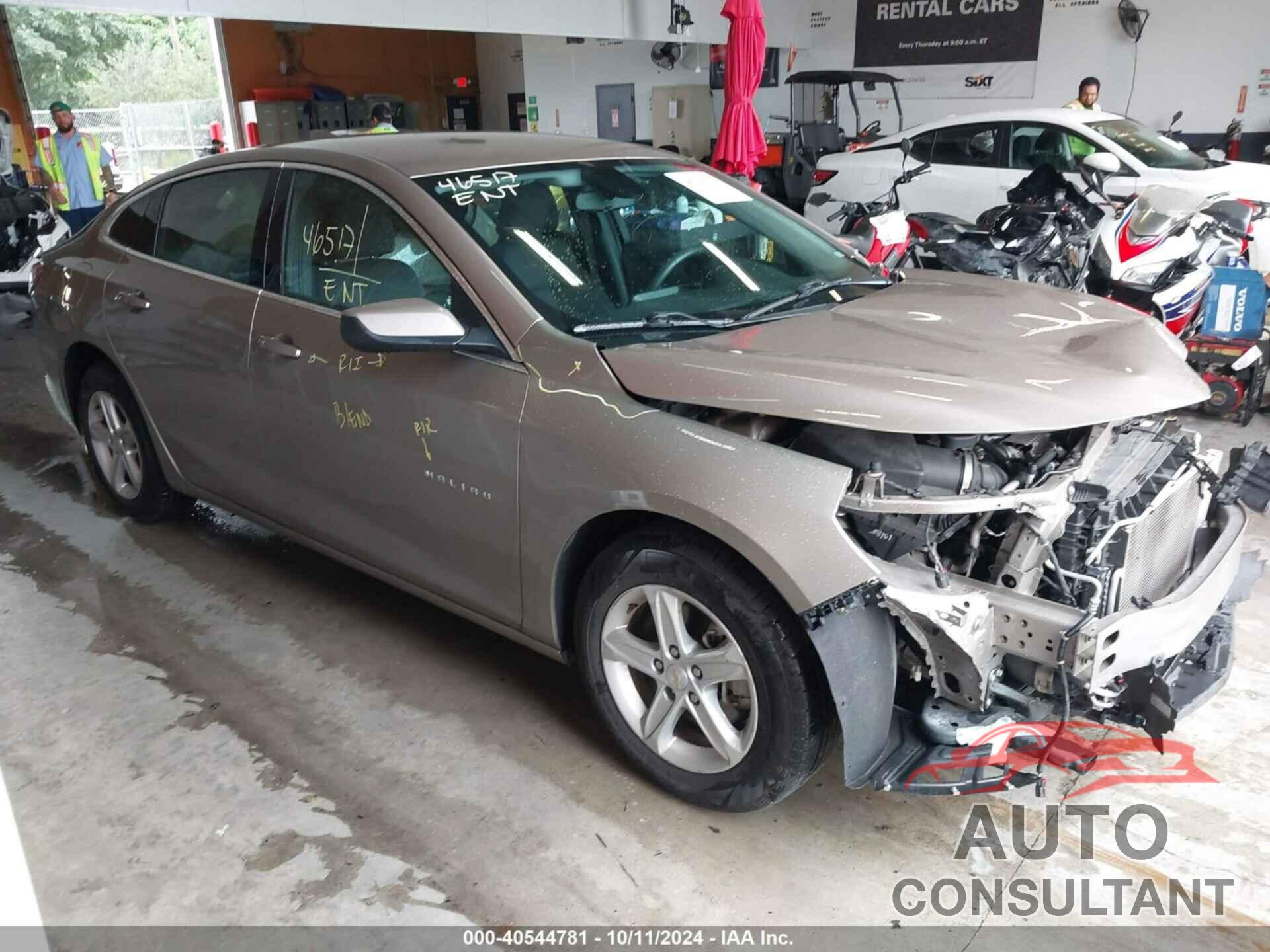 CHEVROLET MALIBU 2022 - 1G1ZD5ST9NF200887