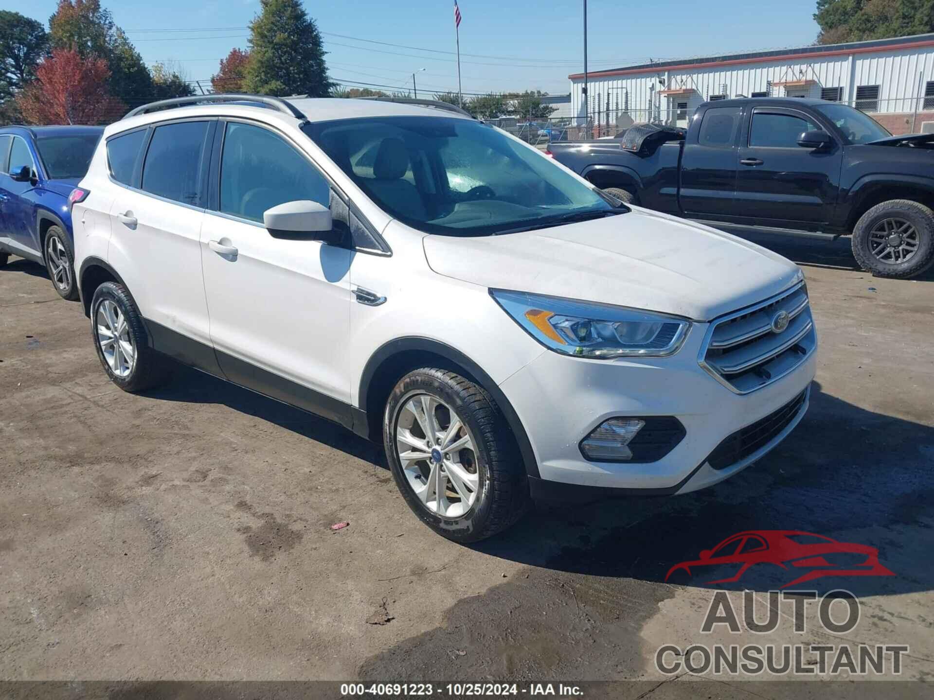 FORD ESCAPE 2018 - 1FMCU9HD4JUA85248