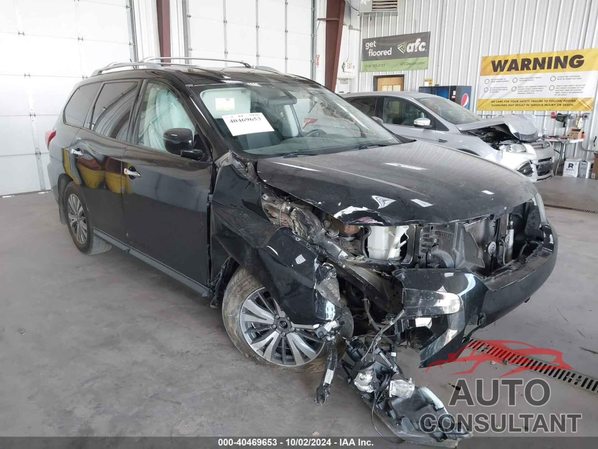 NISSAN PATHFINDER 2018 - 5N1DR2MN4JC646162