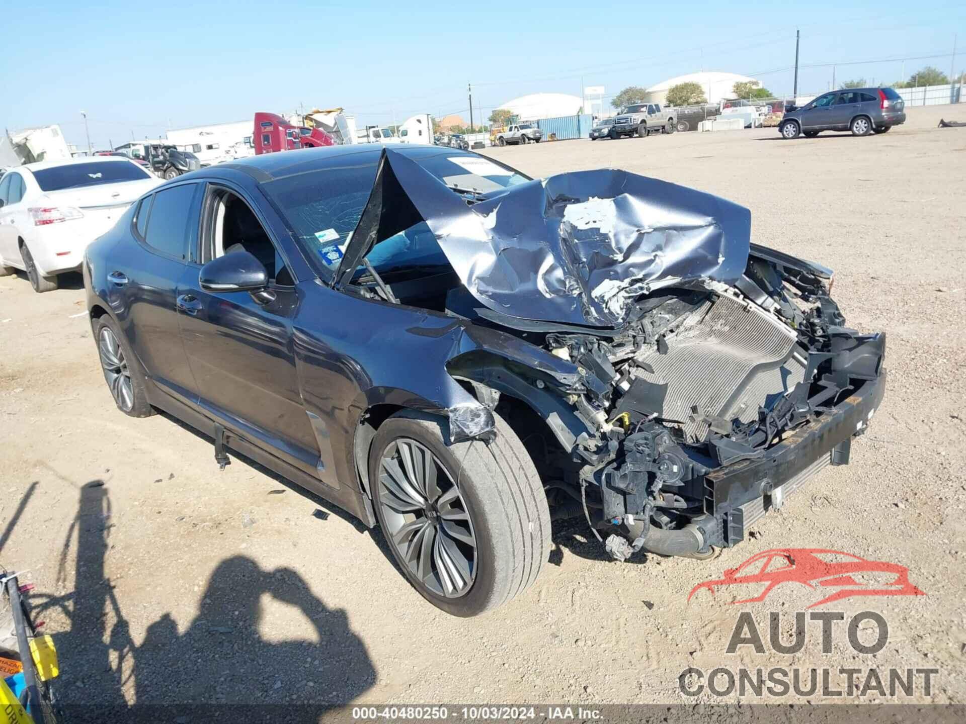 KIA STINGER 2019 - KNAE25LA4K6064105