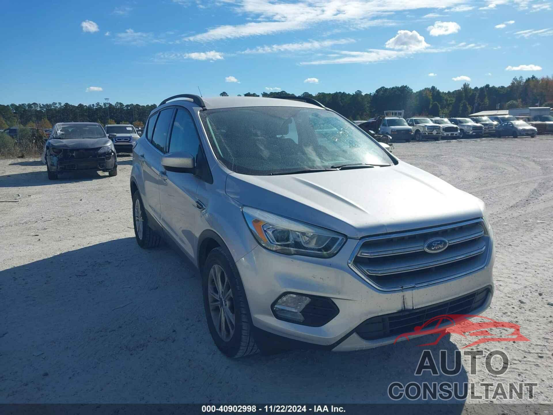 FORD ESCAPE 2017 - 1FMCU0GD1HUD24505