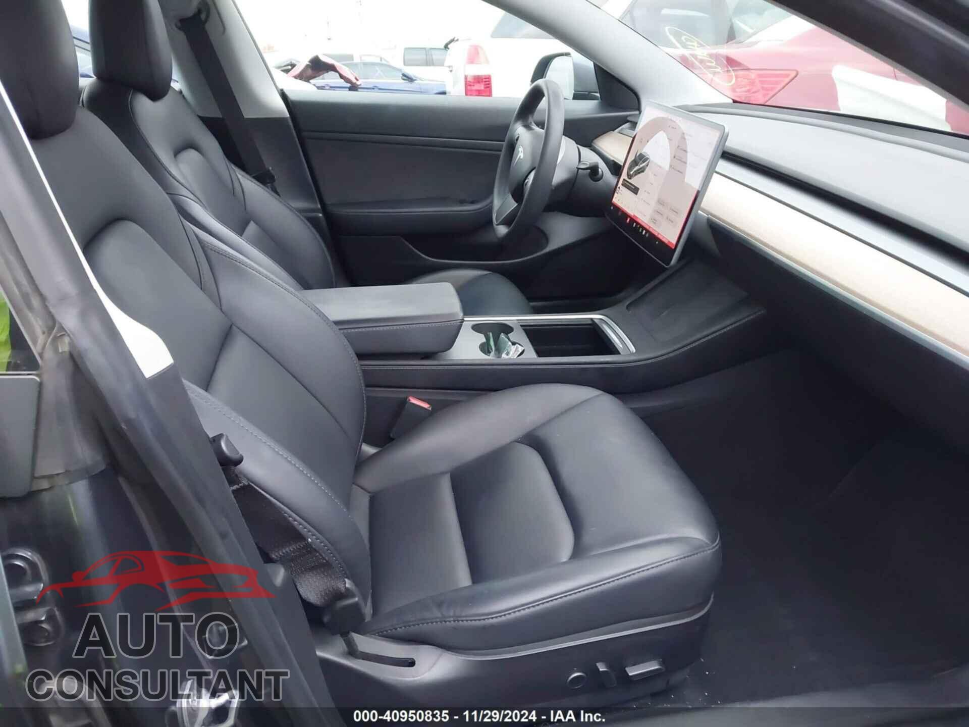 TESLA MODEL 3 2021 - 5YJ3E1EA2MF927840