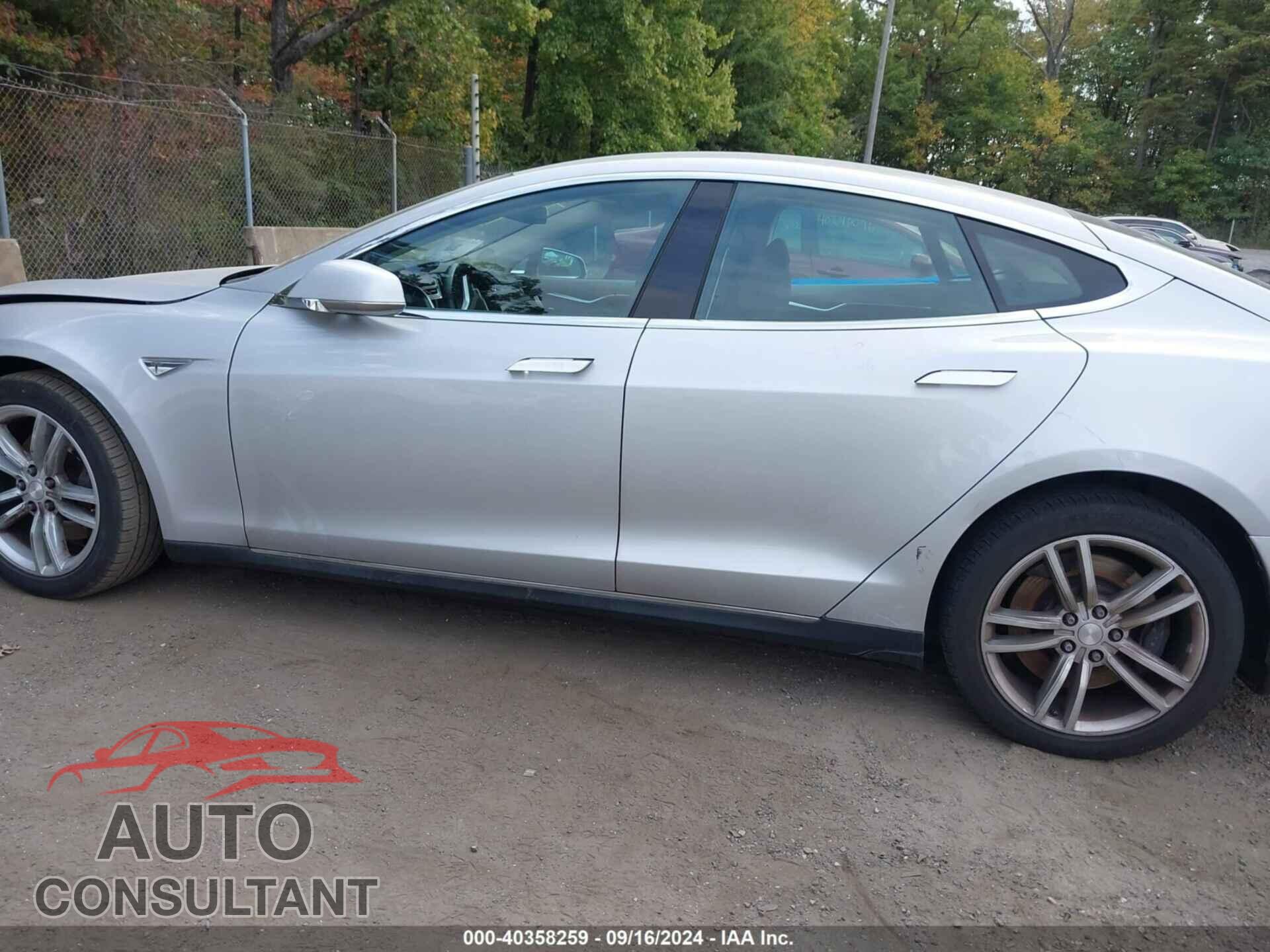 TESLA MODEL S 2013 - 5YJSA1CN2DFP27666