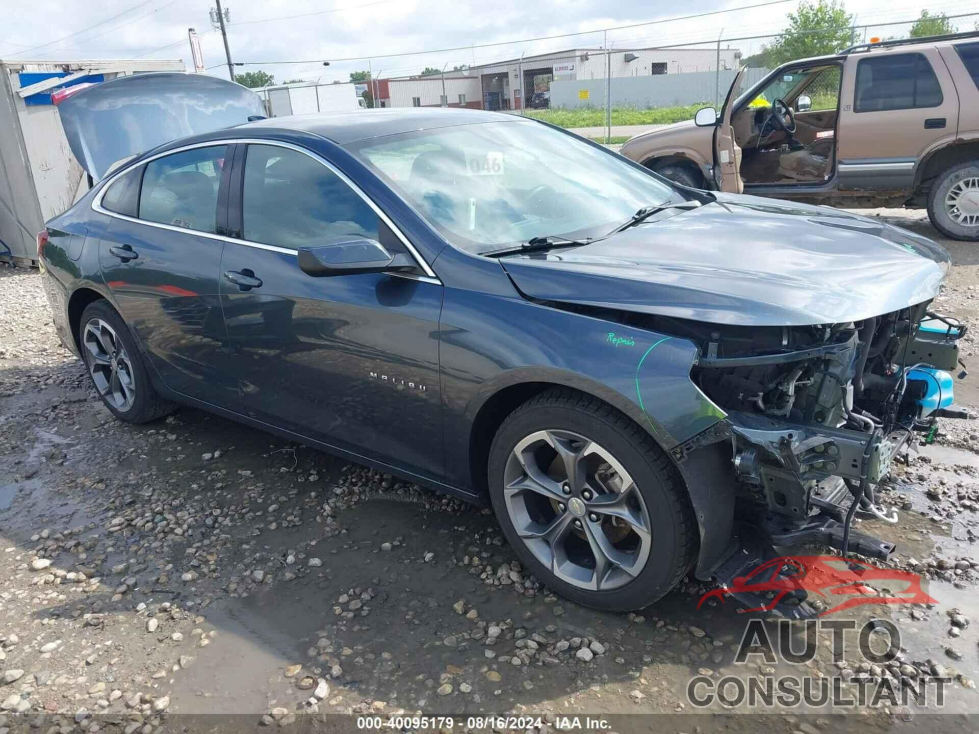 CHEVROLET MALIBU 2021 - 1G1ZD5ST6MF064393