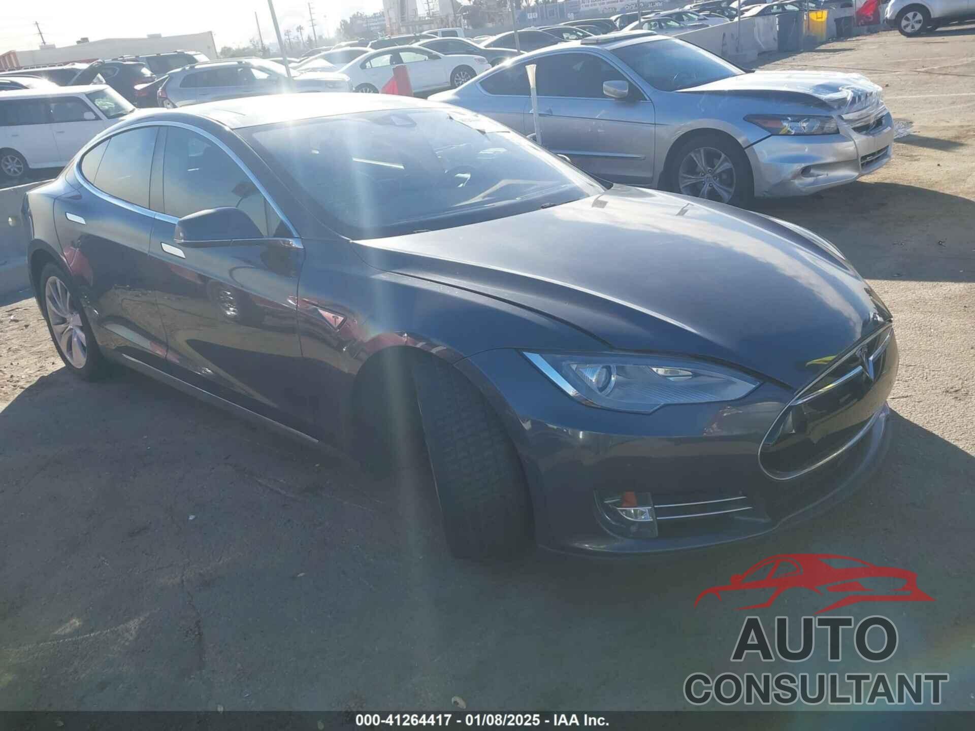 TESLA MODEL S 2015 - 5YJSA1E22FF109253