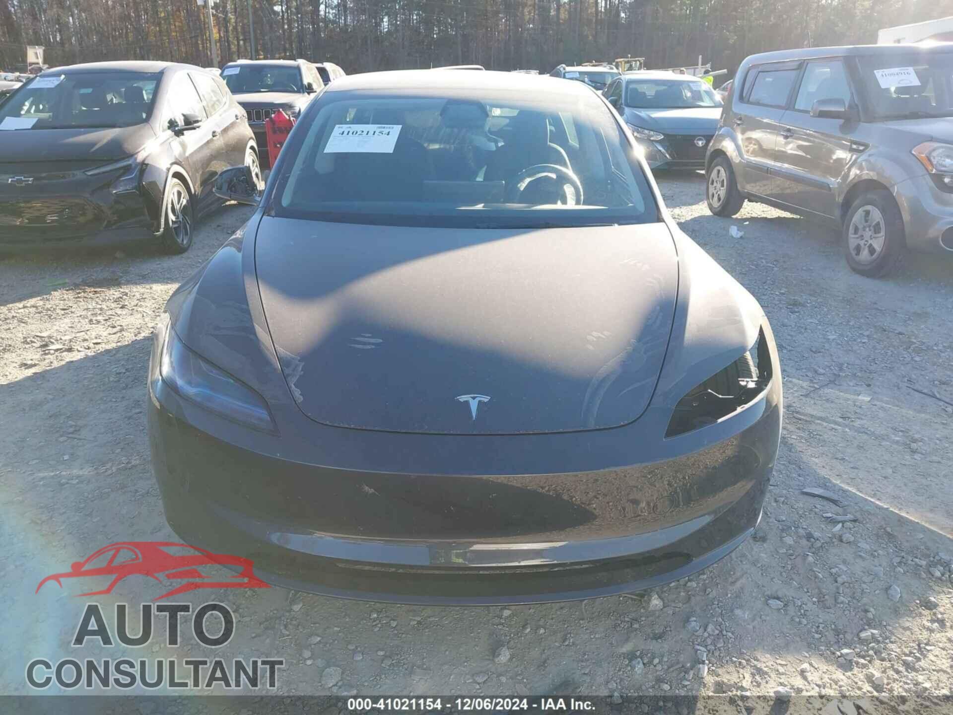 TESLA MODEL 3 2024 - 5YJ3E1EA9RF741395