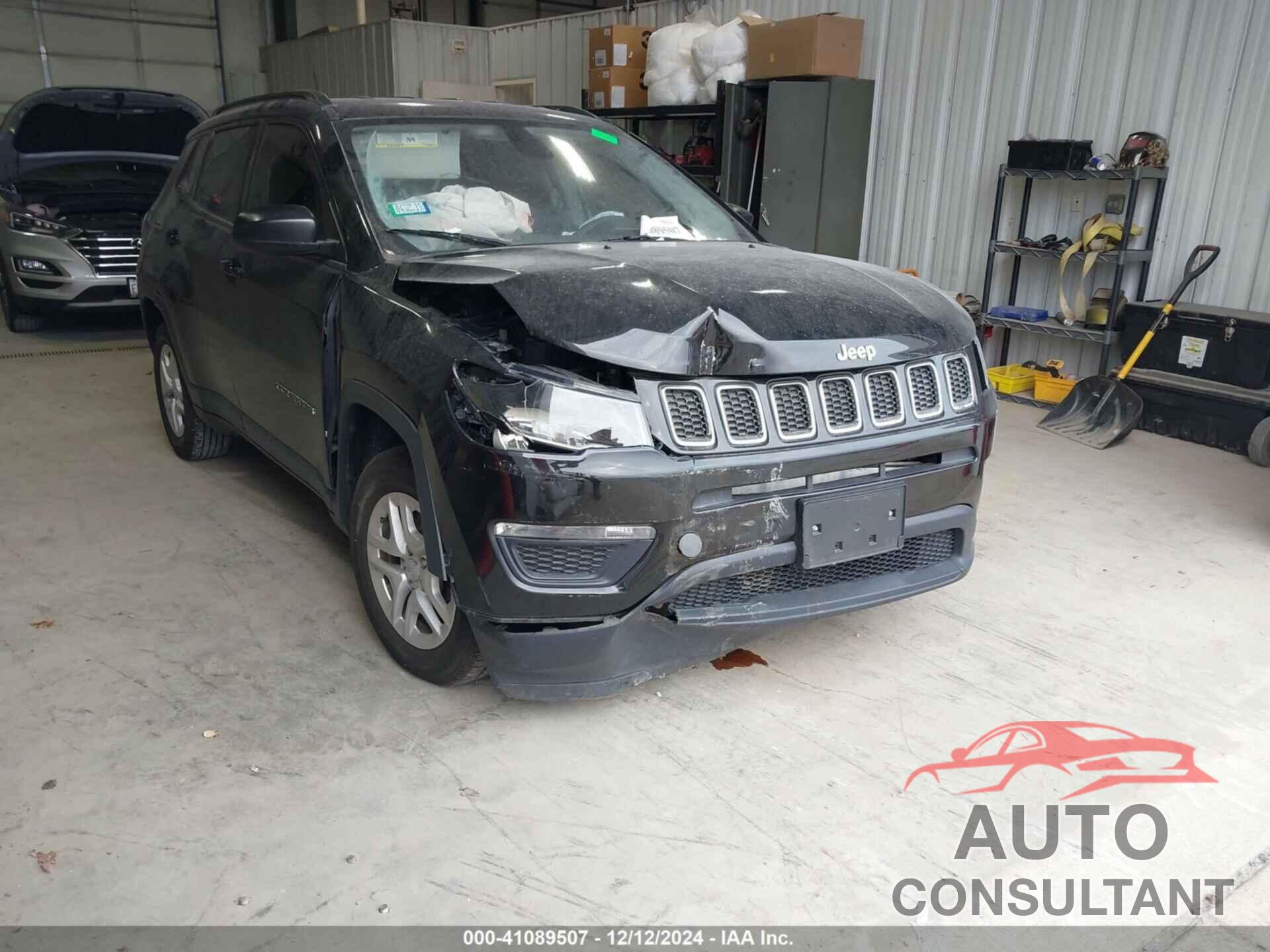 JEEP COMPASS 2018 - 3C4NJCAB4JT469519