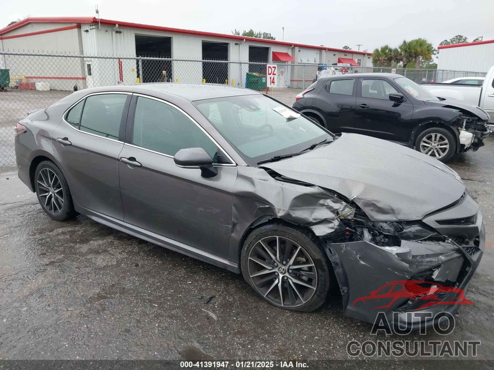 TOYOTA CAMRY 2022 - 4T1G11AK0NU656910