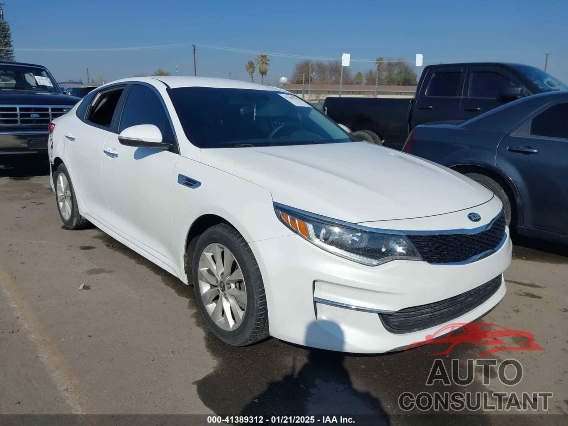 KIA OPTIMA 2018 - 5XXGT4L38JG262660