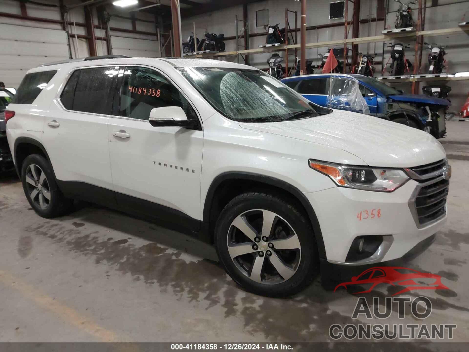 CHEVROLET TRAVERSE 2018 - 1GNEVHKW3JJ230464