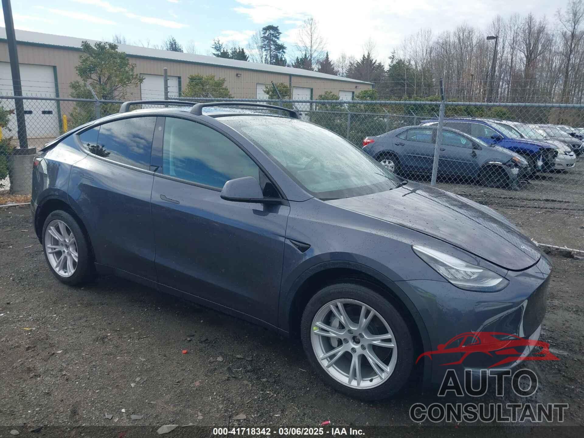 TESLA MODEL Y 2023 - 7SAYGDEE8PF599254