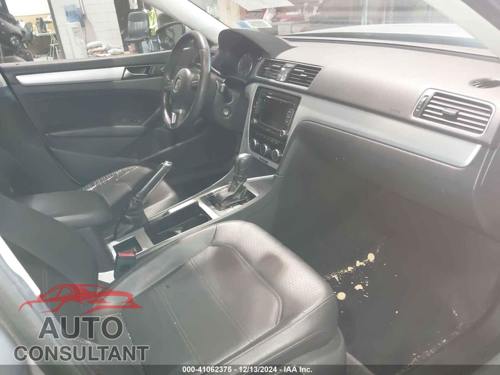 VOLKSWAGEN PASSAT 2012 - 1VWBP7A39CC091582