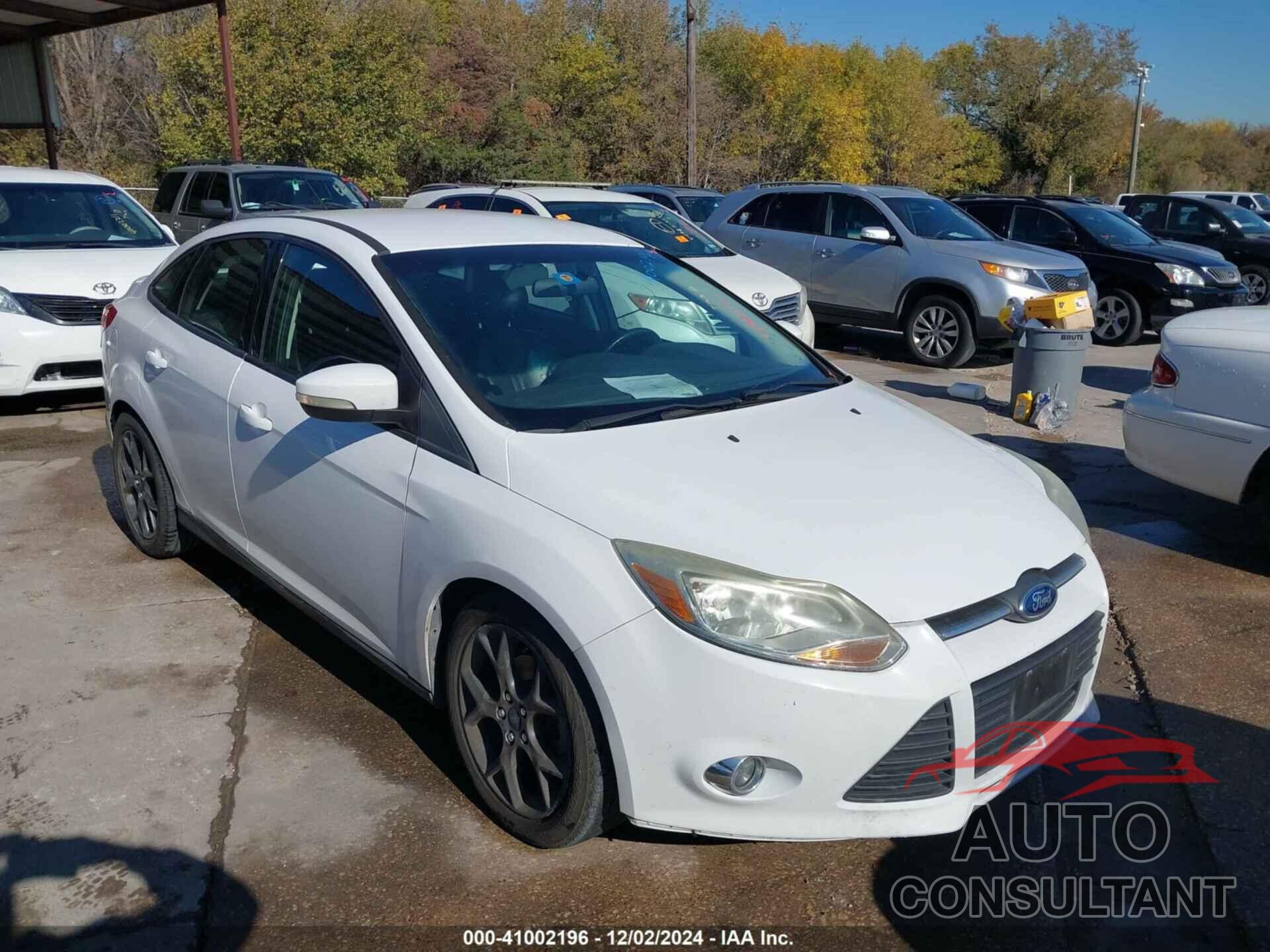 FORD FOCUS 2014 - 1FADP3F26EL389911