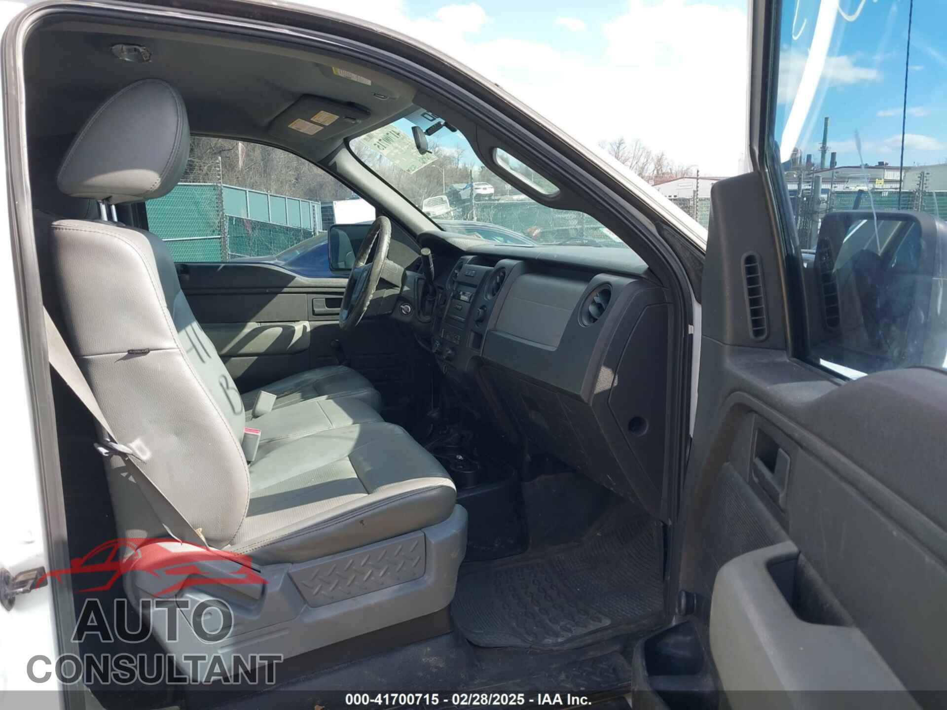 FORD F-150 2011 - 1FTMF1EM4BKE14312