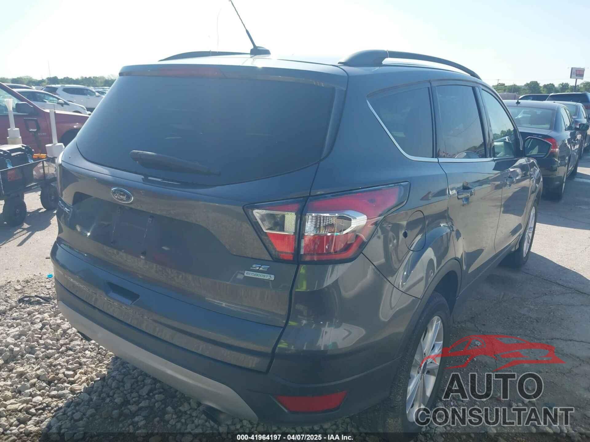 FORD ESCAPE 2017 - 1FMCU0GD7HUA38402