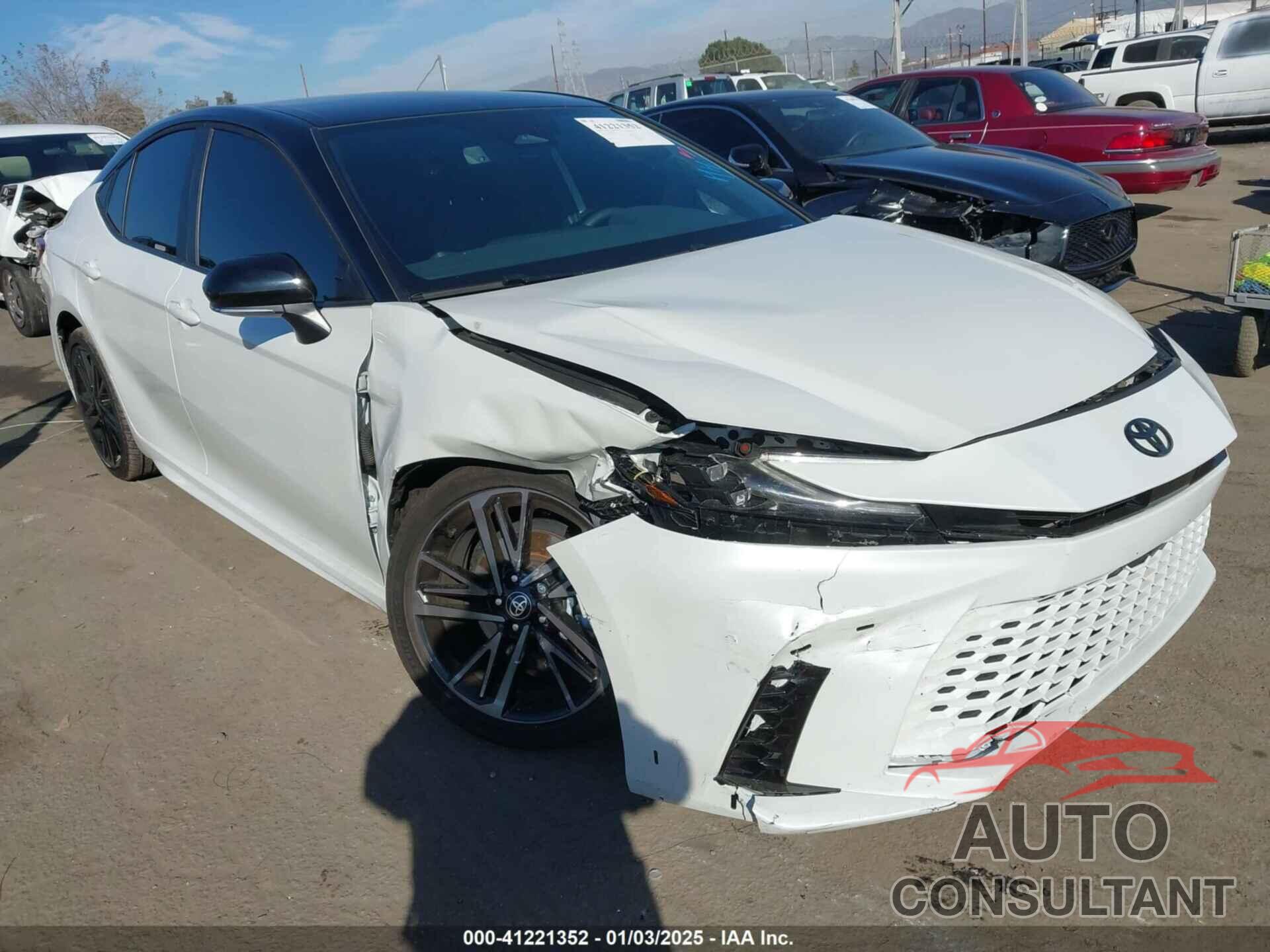 TOYOTA CAMRY 2025 - 4T1DAACK8SU024460