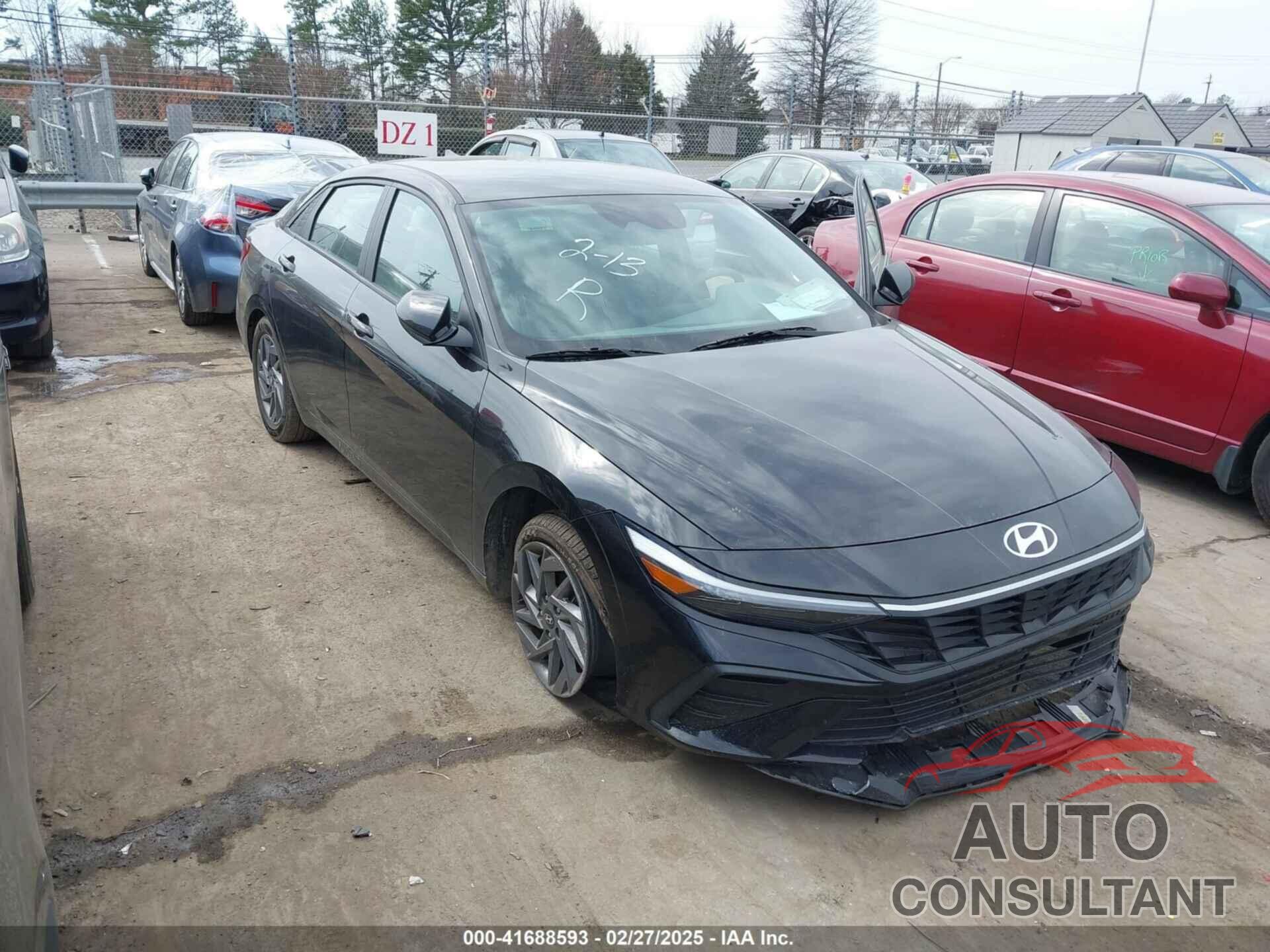 HYUNDAI ELANTRA 2024 - KMHLM4DG8RU651670