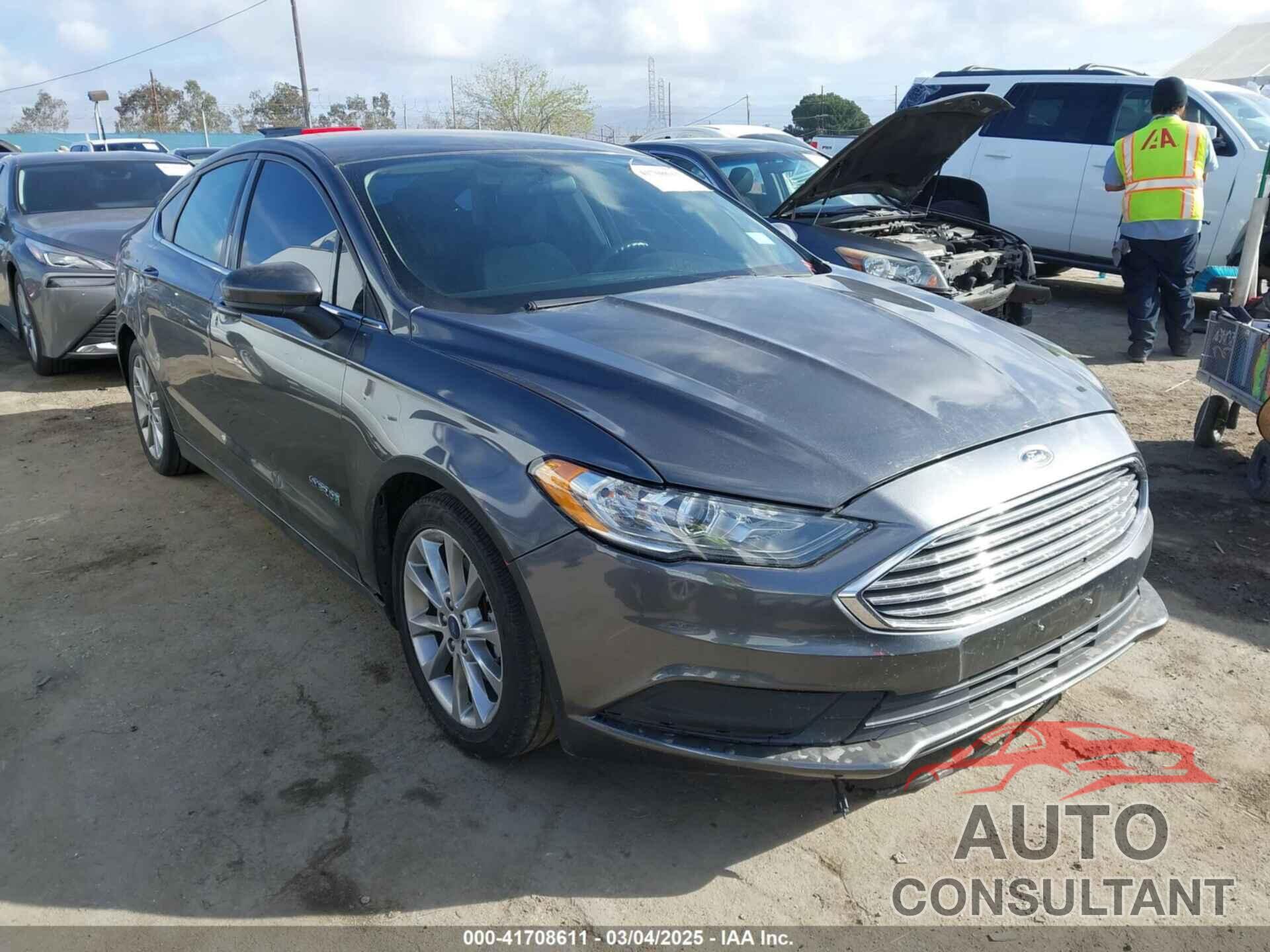 FORD FUSION HYBRID 2017 - 3FA6P0LU6HR351257