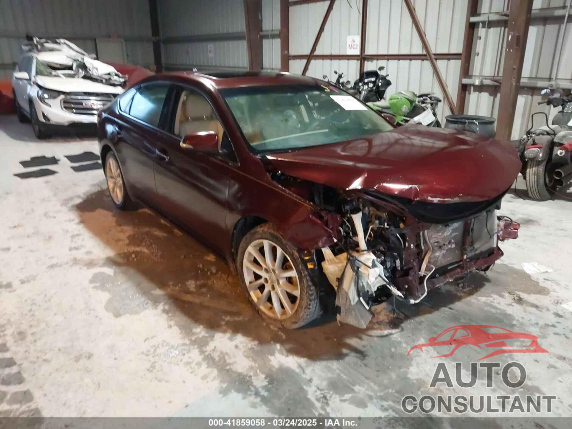 TOYOTA AVALON 2013 - 4T1BK1EB4DU077595