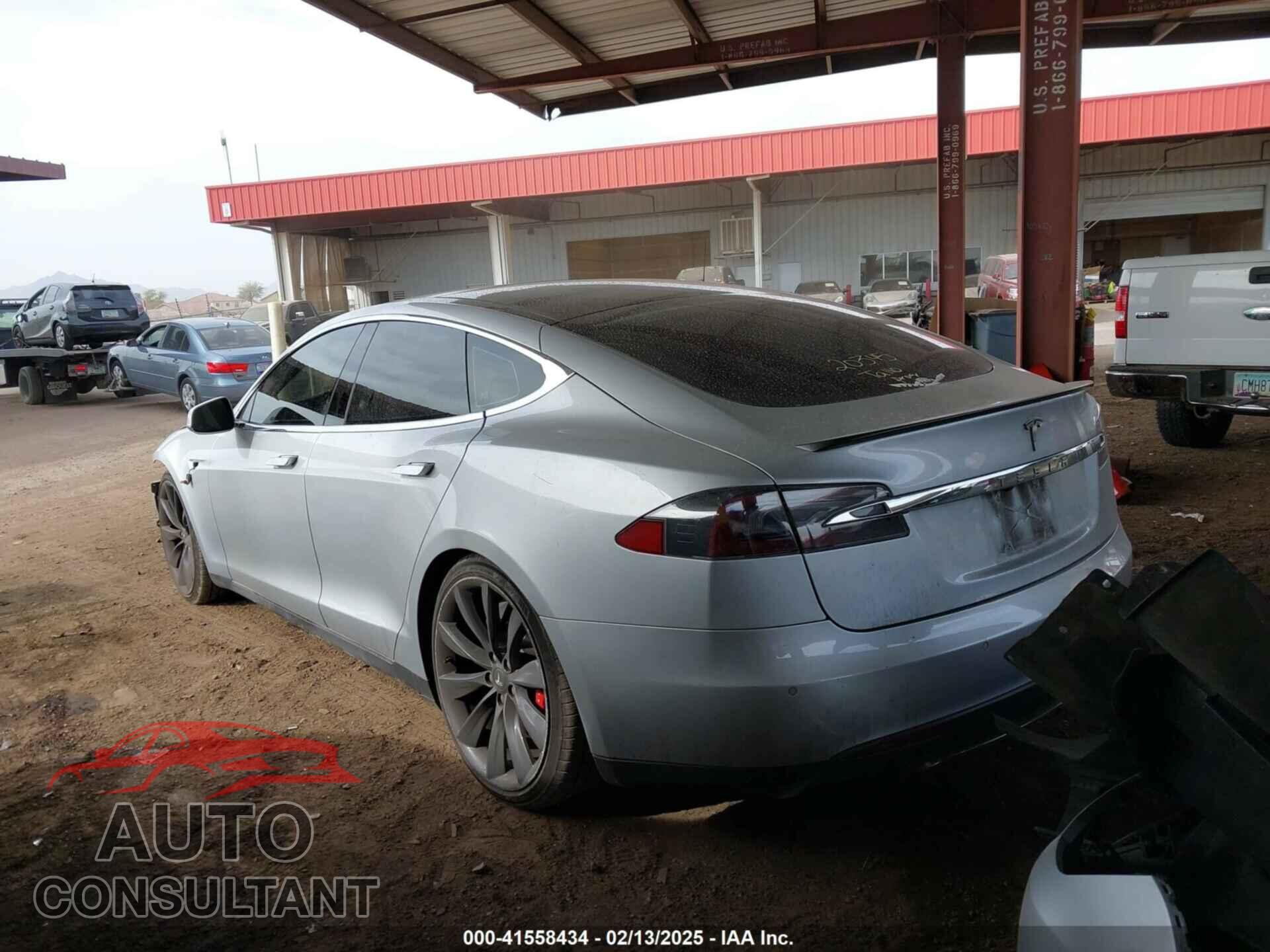 TESLA MODEL S 2014 - 5YJSA1H17EFP35351