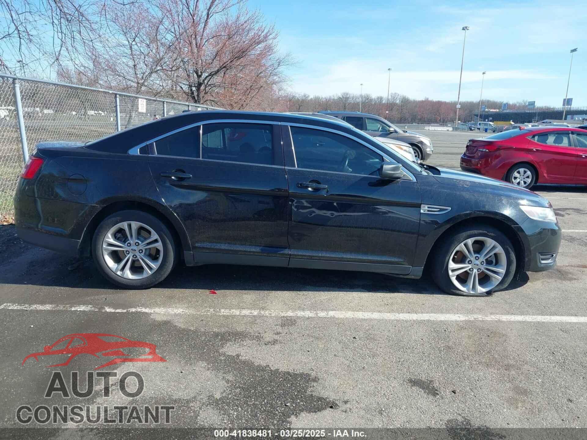 FORD TAURUS 2016 - 1FAHP2E89GG105698