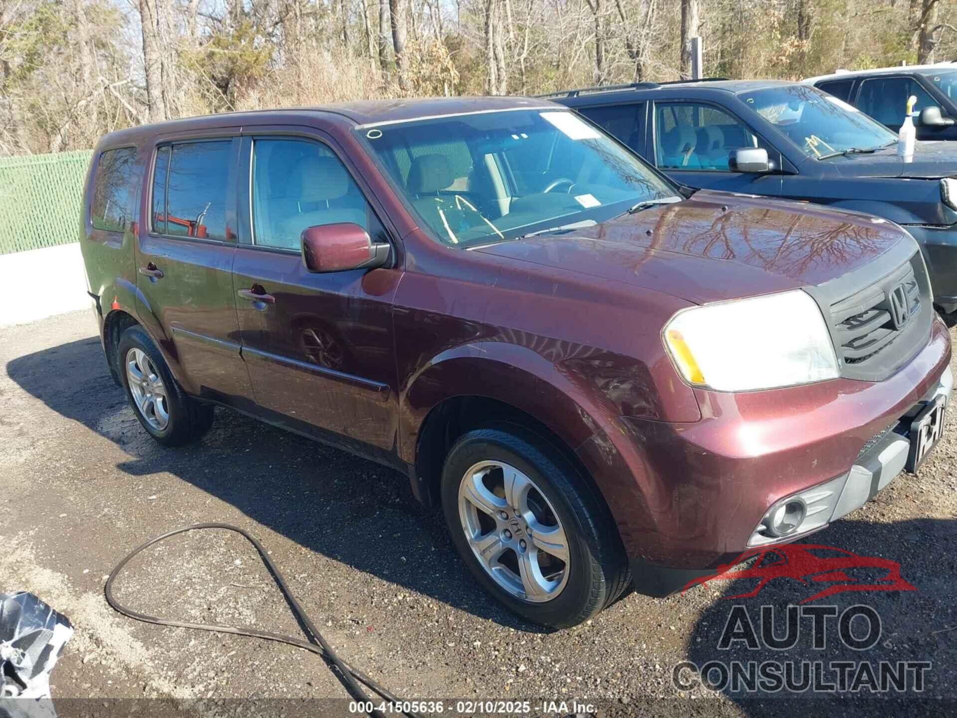 HONDA PILOT 2013 - 5FNYF4H40DB022944