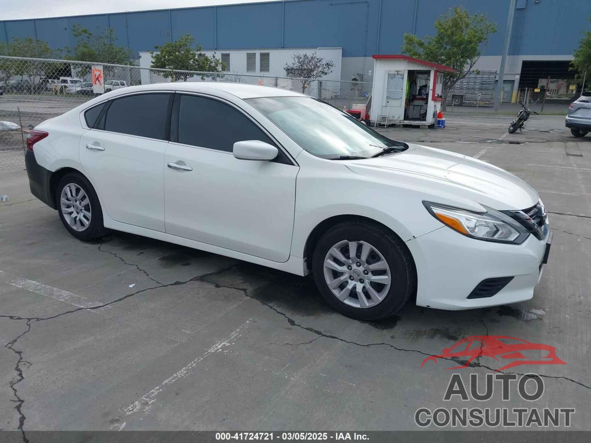 NISSAN ALTIMA 2017 - 1N4AL3AP4HN337736