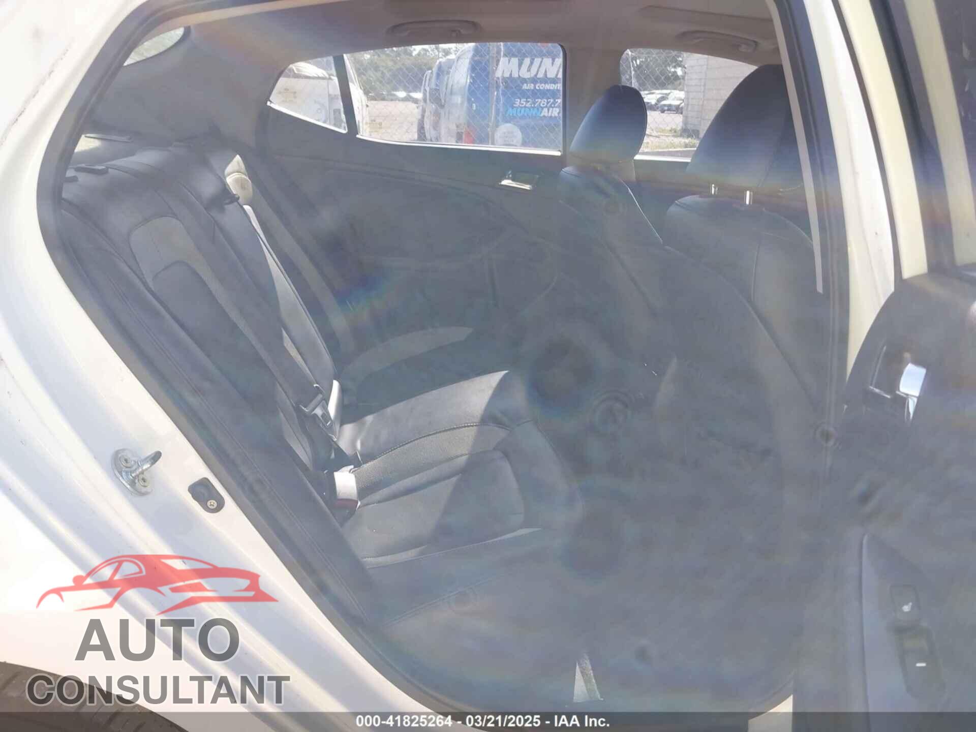 KIA OPTIMA 2011 - KNAGR4A61B5161880
