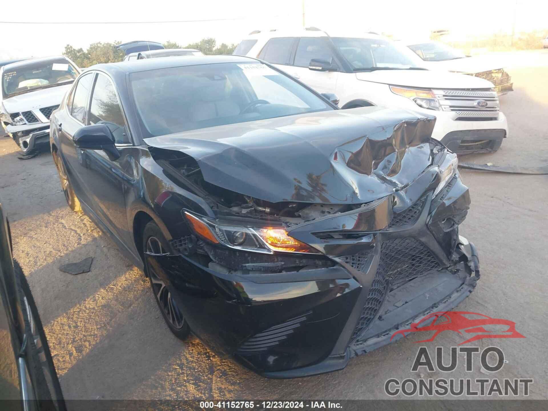 TOYOTA CAMRY 2018 - JTNB11HK8J3050819