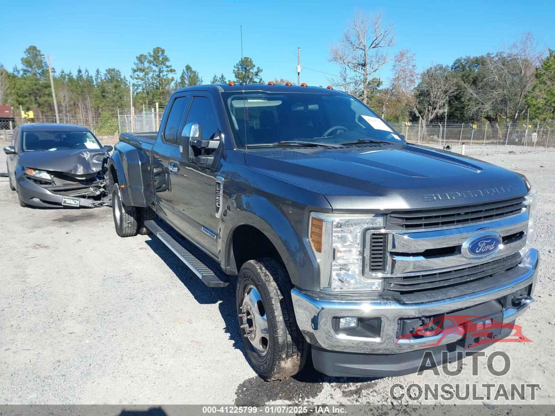FORD F-350 2019 - 1FT8X3DT1KEC90663
