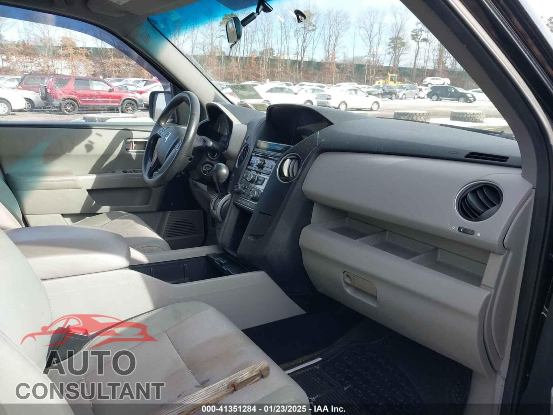 HONDA PILOT 2014 - 5FNYF4H4XEB005702