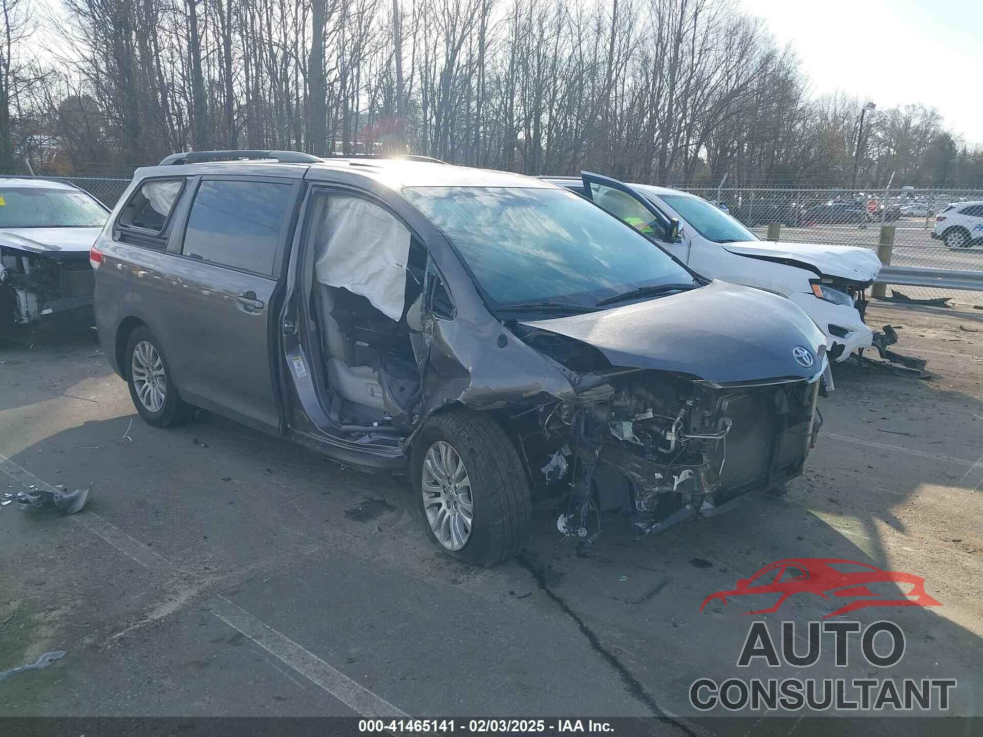 TOYOTA SIENNA 2014 - 5TDYK3DC3ES432184