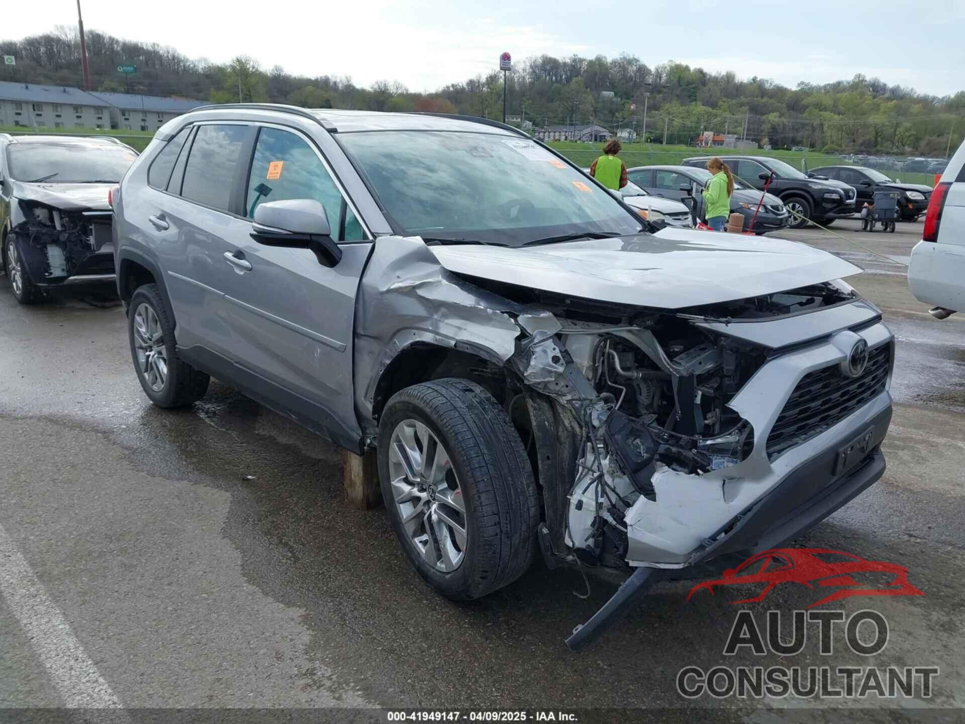 TOYOTA RAV4 2022 - 2T3A1RFV6NC256981