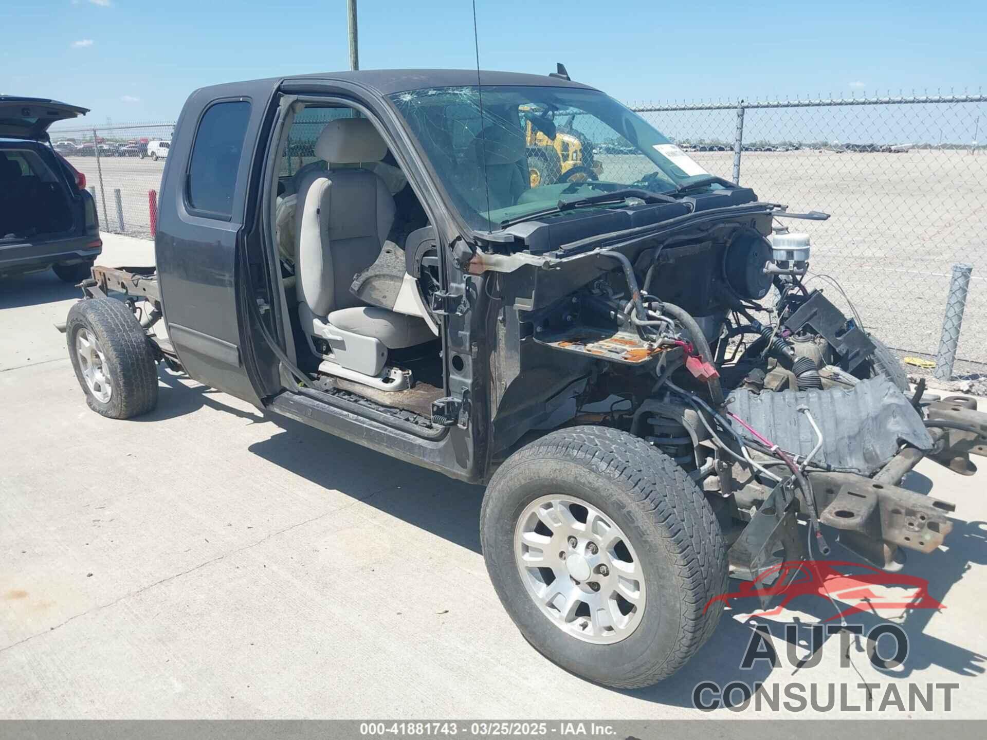 CHEVROLET SILVERADO 1500 2011 - 1GCRCSEA4BZ170274